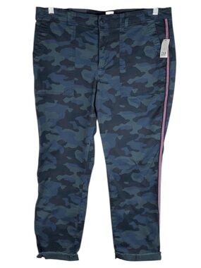 GAP Women's Stretch Mid Rise Girlfriend Khaki Camo Pink Stripe Pants Size 12 New